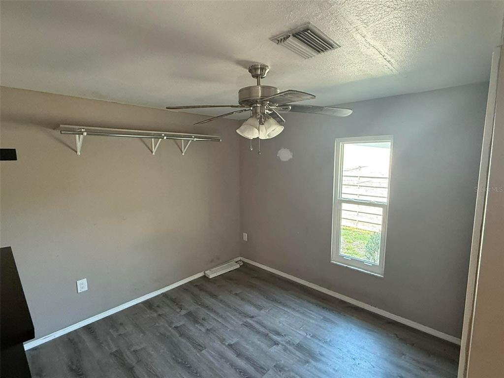 3101 Bispham Road Sarasota, FL 34231 - Photo 7 of 15