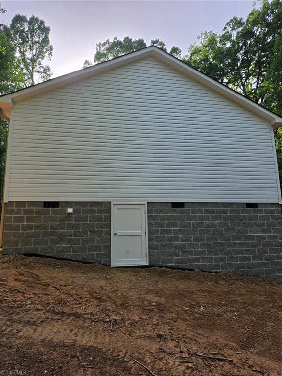 1515 Shamrock Road Asheboro, NC 27205 - Photo 4 of 16