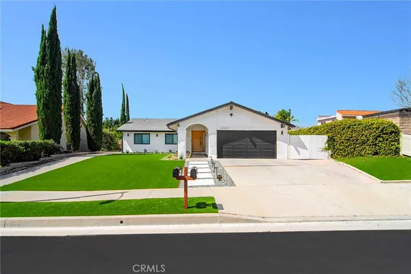 $1,698,900 | 10947 Lurline Avenue, Chatsworth, CA 91311
