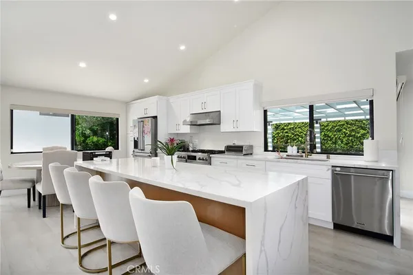 $1,698,900 | 10947 Lurline Avenue, Chatsworth, CA 91311