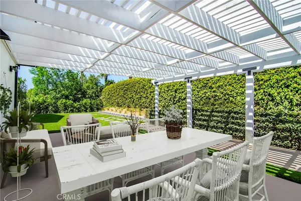 $1,698,900 | 10947 Lurline Avenue, Chatsworth, CA 91311