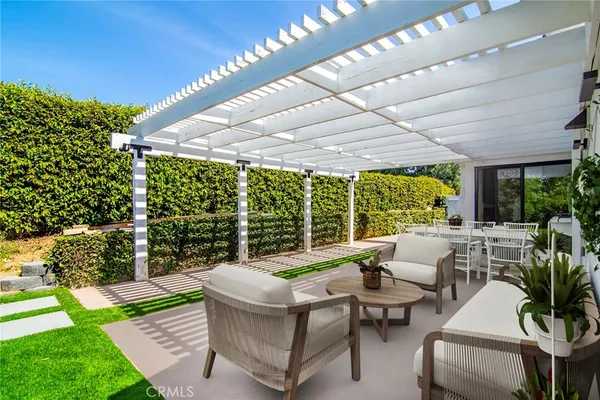 $1,698,900 | 10947 Lurline Avenue, Chatsworth, CA 91311