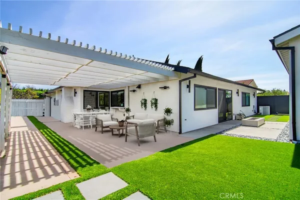 $1,698,900 | 10947 Lurline Avenue, Chatsworth, CA 91311