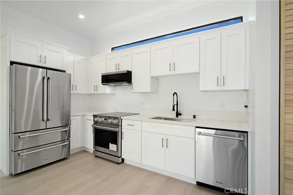 $1,698,900 | 10947 Lurline Avenue, Chatsworth, CA 91311