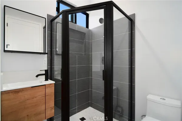 $1,698,900 | 10947 Lurline Avenue, Chatsworth, CA 91311