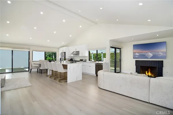 $1,698,900 | 10947 Lurline Avenue, Chatsworth, CA 91311