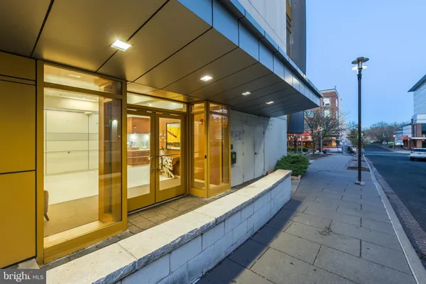 $3,550 | 6500 America Boulevard, Unit 204, Hyattsville, MD 20782