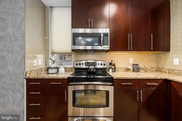 $3,550 | 6500 America Boulevard, Unit 204, Hyattsville, MD 20782