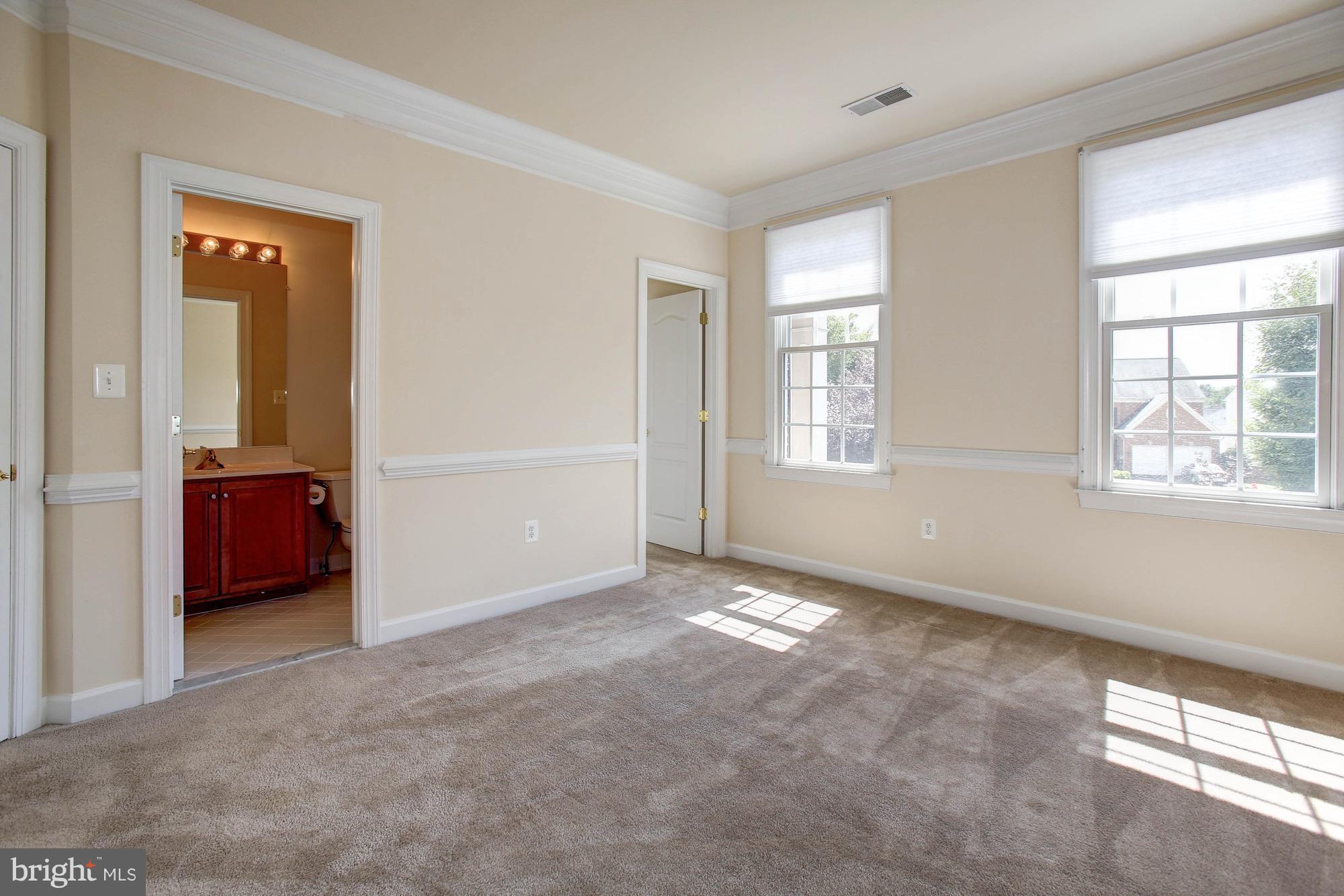 4600 Ryecliff Court Woodbridge, VA 22192 - Photo 19 of 30 Bedroom with full bath