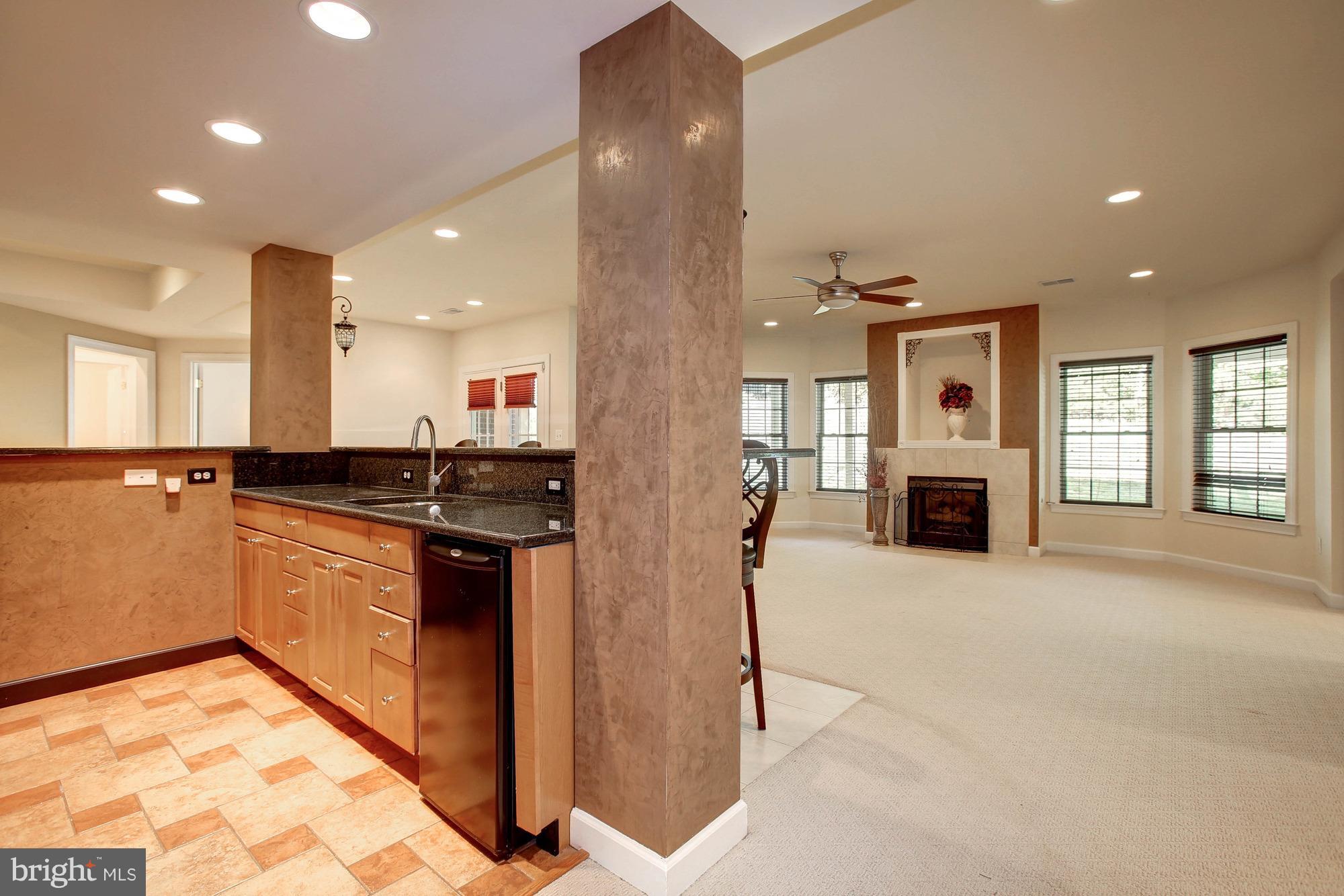 4600 Ryecliff Court Woodbridge, VA 22192 - Photo 23 of 30 Bar