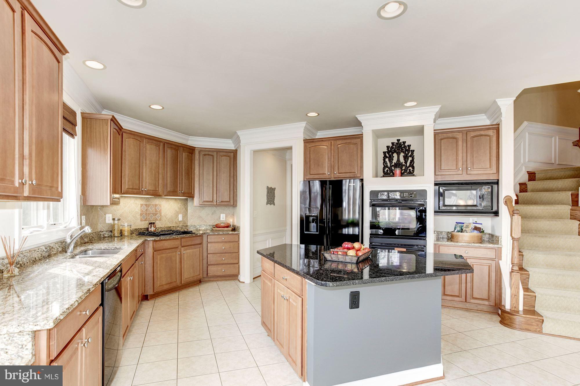 4600 Ryecliff Court Woodbridge, VA 22192 - Photo 9 of 30 Kitchen