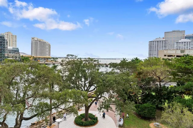 $1,569,000 | 495 Brickell Avenue, Unit 501, Miami, FL 33131