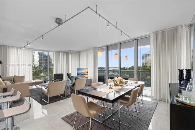 $1,569,000 | 495 Brickell Avenue, Unit 501, Miami, FL 33131