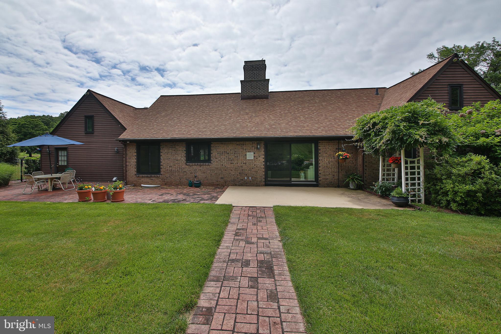5825 South Deer Run Road Doylestown, PA 18902 - Photo 8 of 43