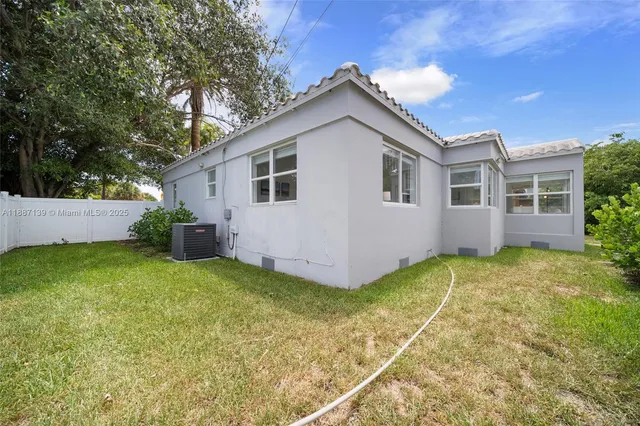$6,200 | 1625 Hollywood Boulevard, Hollywood, FL 33020