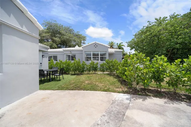 $6,200 | 1625 Hollywood Boulevard, Hollywood, FL 33020