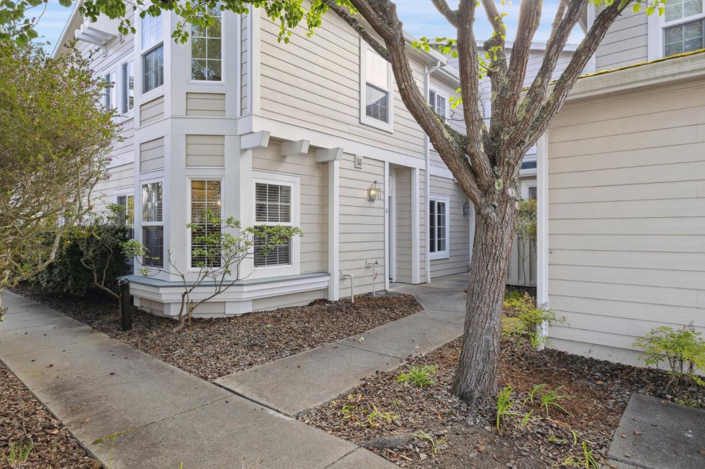 6 Outlook Circle Pacifica, CA 94044 - Photo 47 of 49 a front view of a house with garden