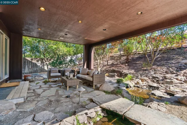 $2,095,000 | 127 Devin Drive, Moraga, CA 94556