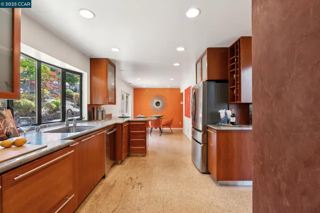 $2,095,000 | 127 Devin Drive, Moraga, CA 94556