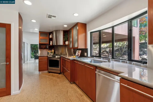 $2,195,000 | 127 Devin Drive, Moraga, CA 94556