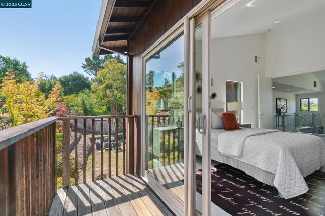 $2,095,000 | 127 Devin Drive, Moraga, CA 94556