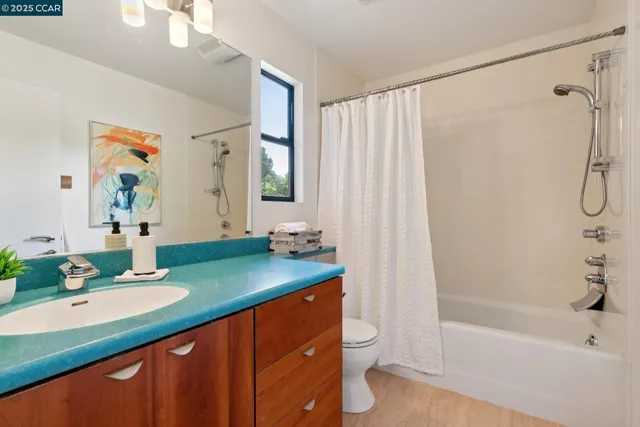 $2,195,000 | 127 Devin Drive, Moraga, CA 94556