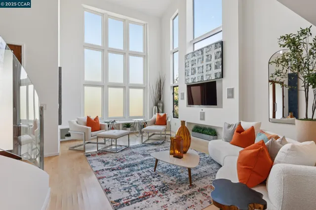 $2,095,000 | 127 Devin Drive, Moraga, CA 94556