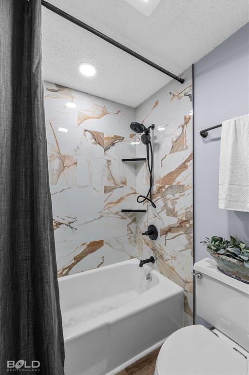 5505 Hickory Ridge Drive Bossier City, LA 71111 - Photo 22 of 36 a bathroom with a sink toilet and shower