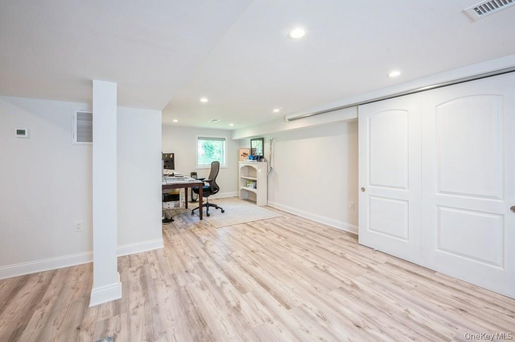 24 Sleepy Hollow Road Rye Brook, NY 10573 - Photo 16 of 29