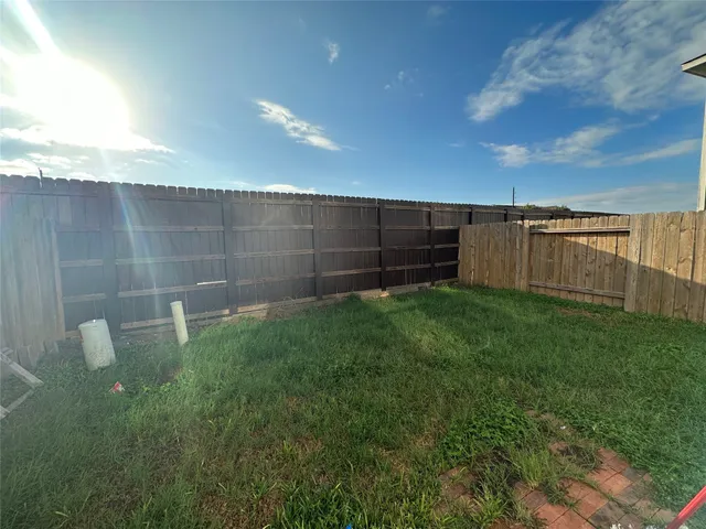 $1,900 | 15931 Winston Point Lane, Houston, TX 77084