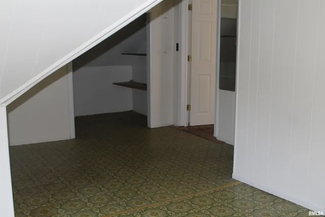 $56,800 | 701 West Cherry Street, Unit 1, Carbondale, IL 62901