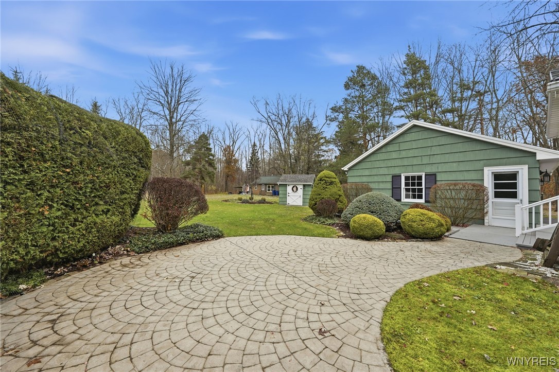 2420 Dodge Road Amherst, NY 14051 - Photo 4 of 49