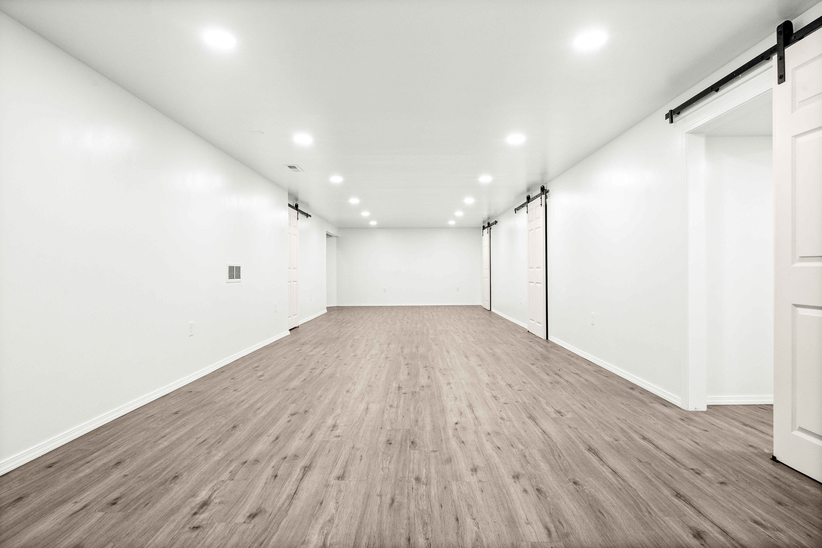 108 Cardinal Drive Le Roy, IL 61752 - Photo 23 of 35