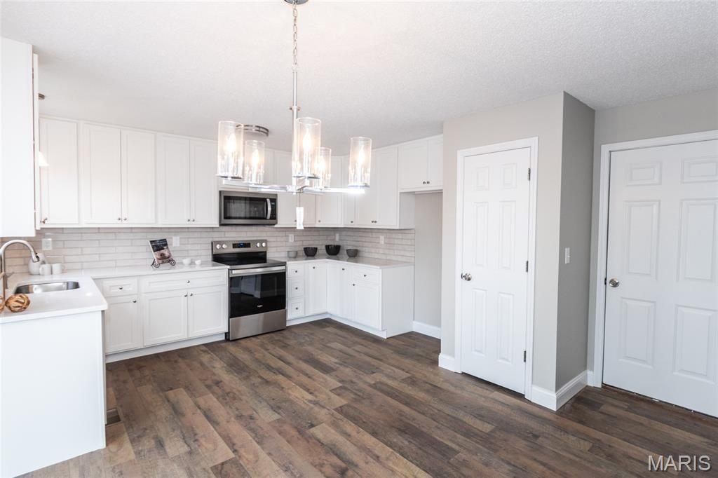 2699 Spring Forest Road Imperial, MO 63052 - Photo 8 of 39