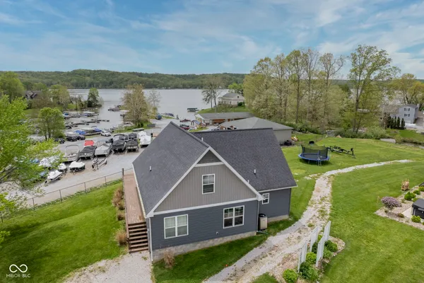 $750,000 | 9550 East Northshore Drive, Unionville, IN 47468