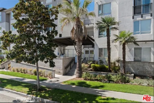 $3,300 | 6400 Crescent Park East, Unit 414, Playa Vista, CA 90094