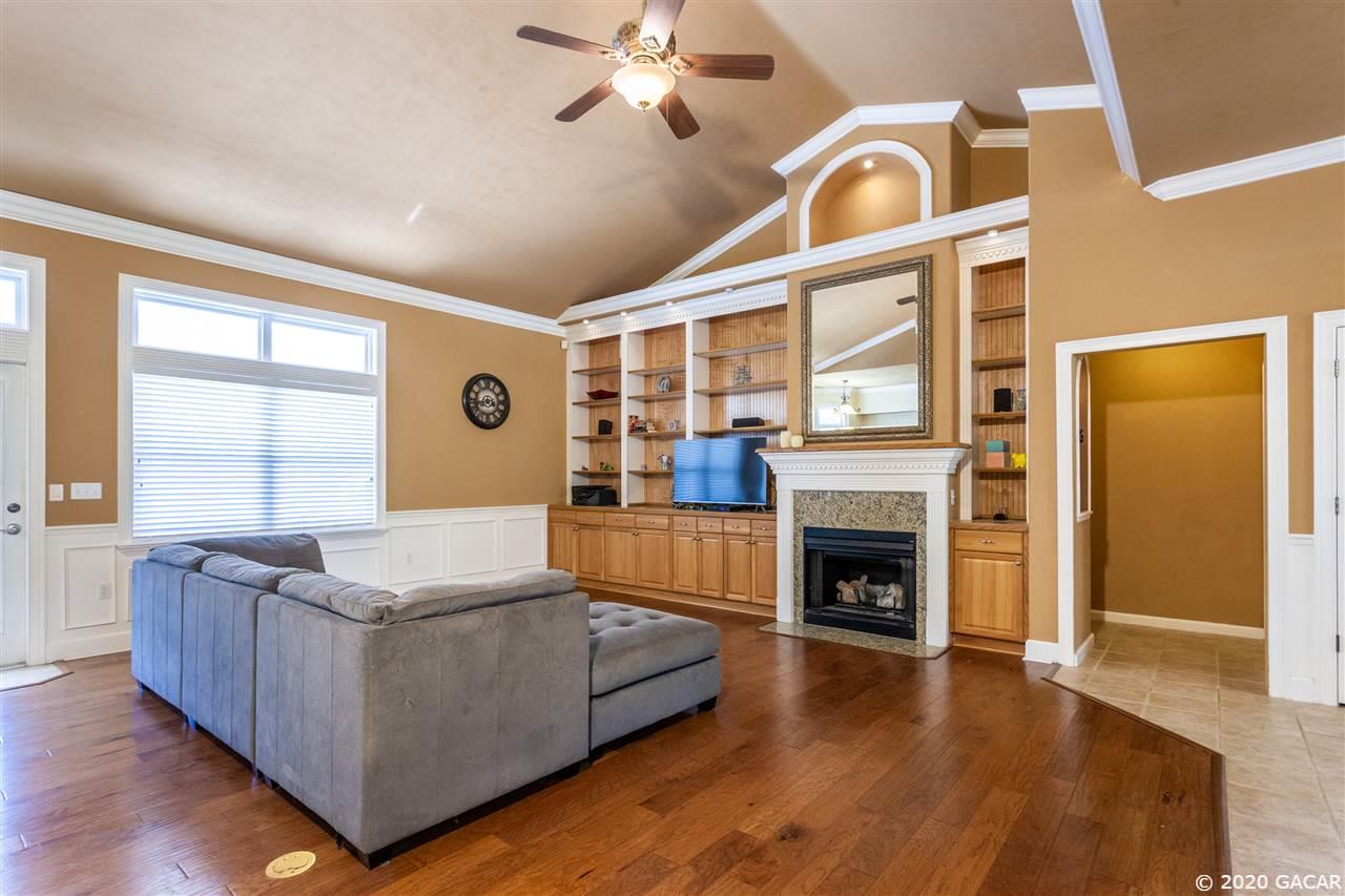 918 Southwest 104 Street Gainesville, FL 32607 - Photo 7 of 29 Gallery Image 7