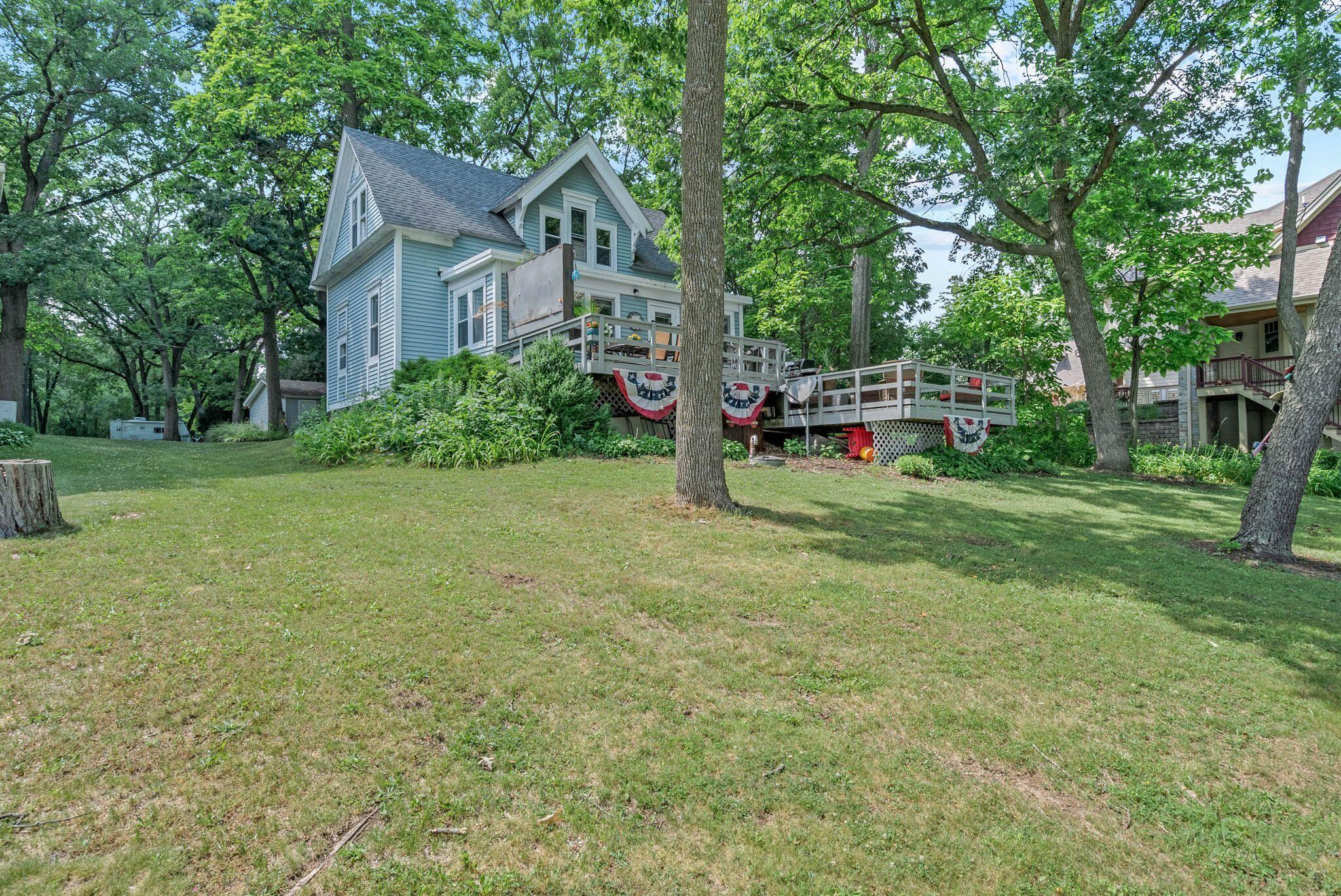 W342N5125 Road P, Okauchee Lake