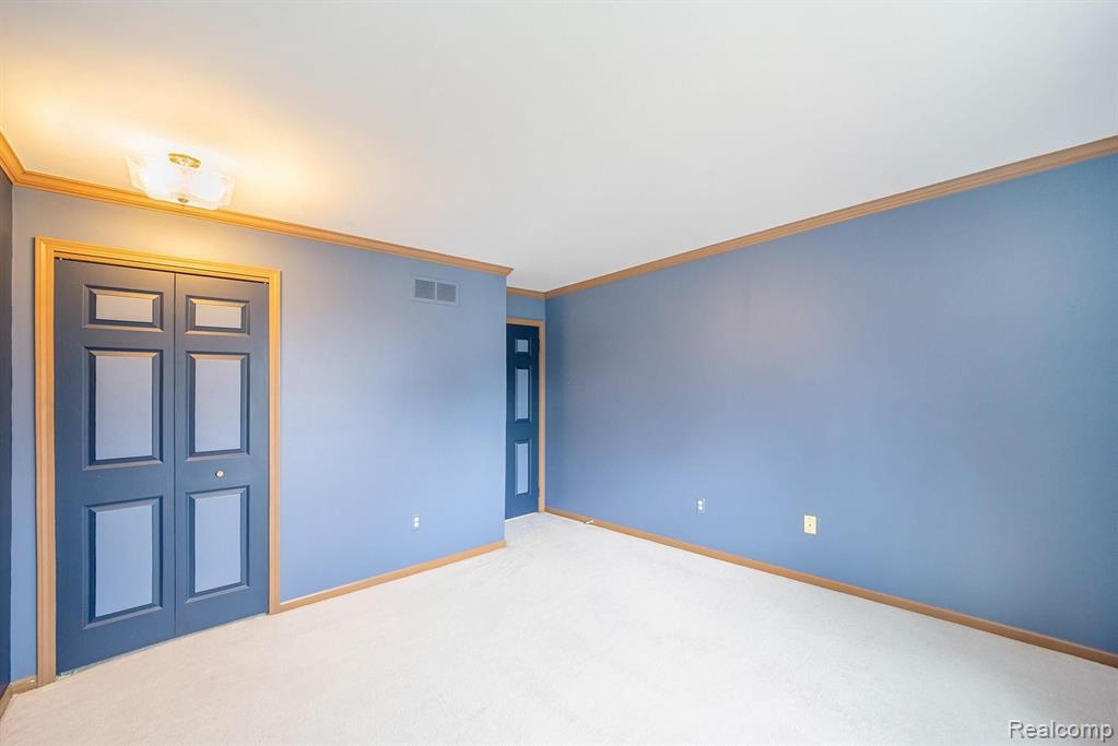 3659 Worthington Court Rochester Hills, MI 48309 - Photo 37 of 42