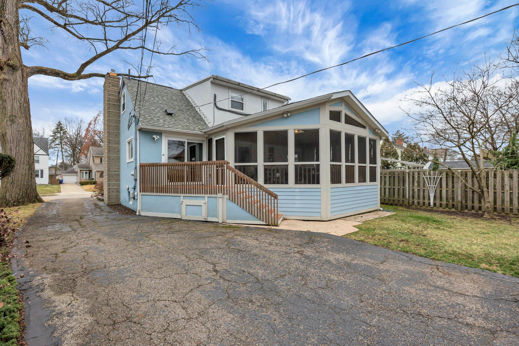 530 East Torrence Road Columbus, OH 43214 - Photo 36 of 40 46-web-or-mls-5F3A8410