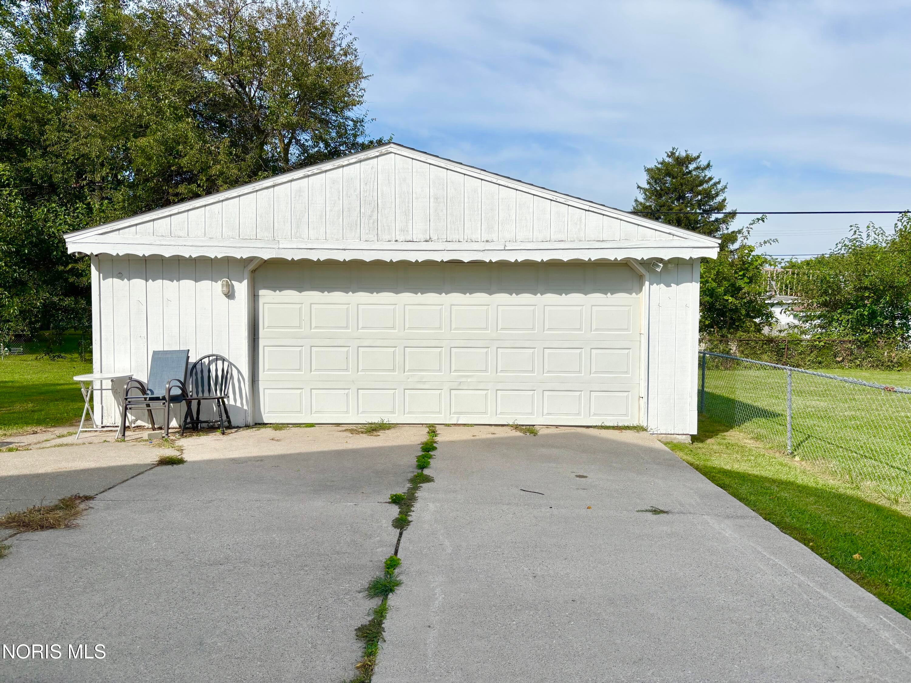 912 Mambrino Road Oregon, OH 43616 - Photo 4 of 5 Gallery Image 4
