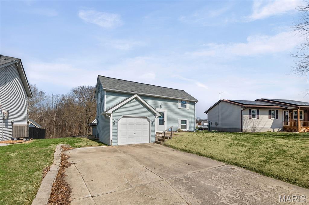 121 Walnut Ridge Drive Bethalto, IL 62010 - Photo 4 of 25