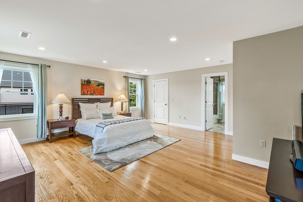 184 College Farm Road Waltham, MA 02451 - Photo 12 of 27