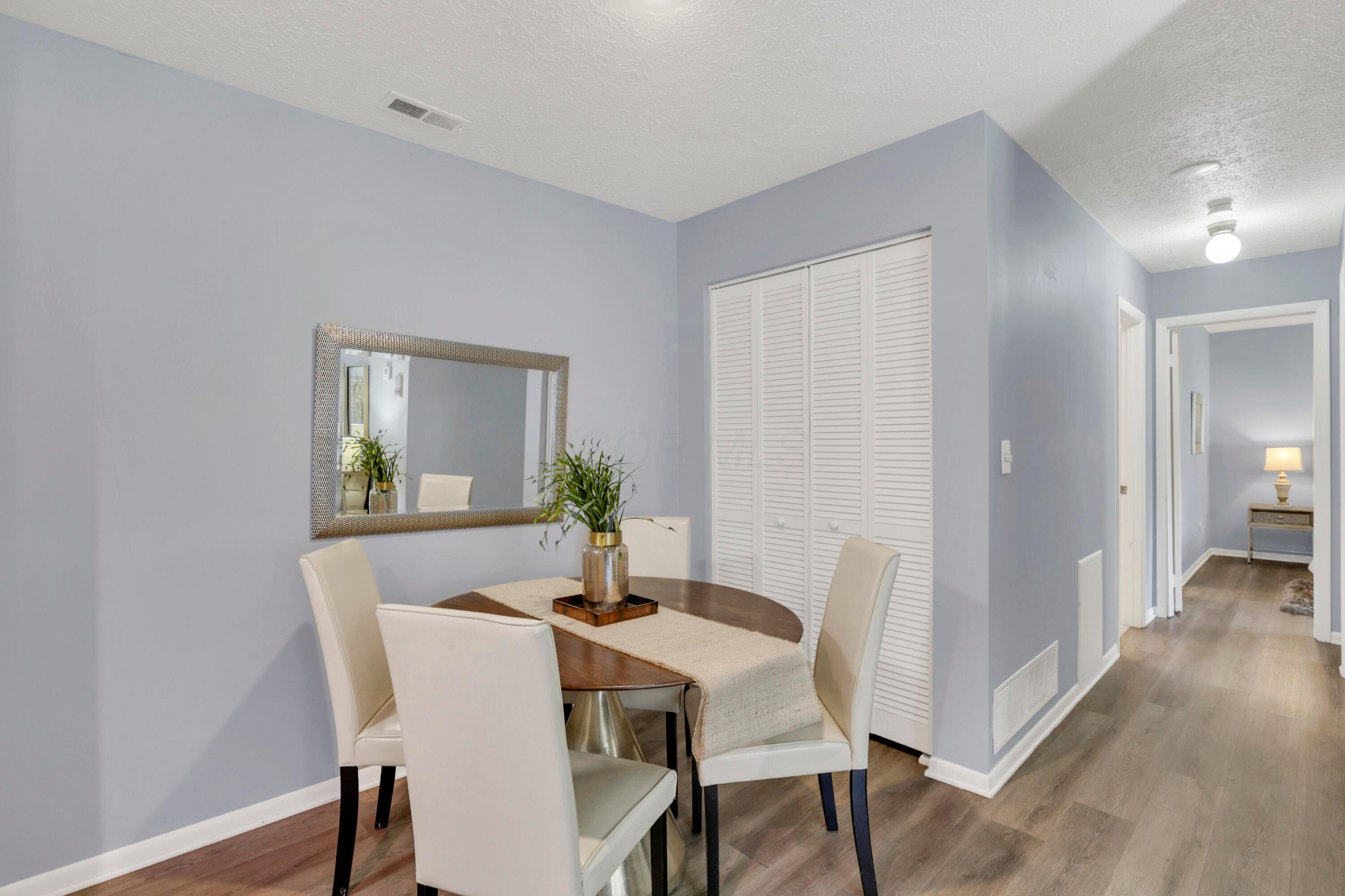 2269 Hedgerow Road, Unit 2269B Columbus, OH 43220 - Photo 11 of 23