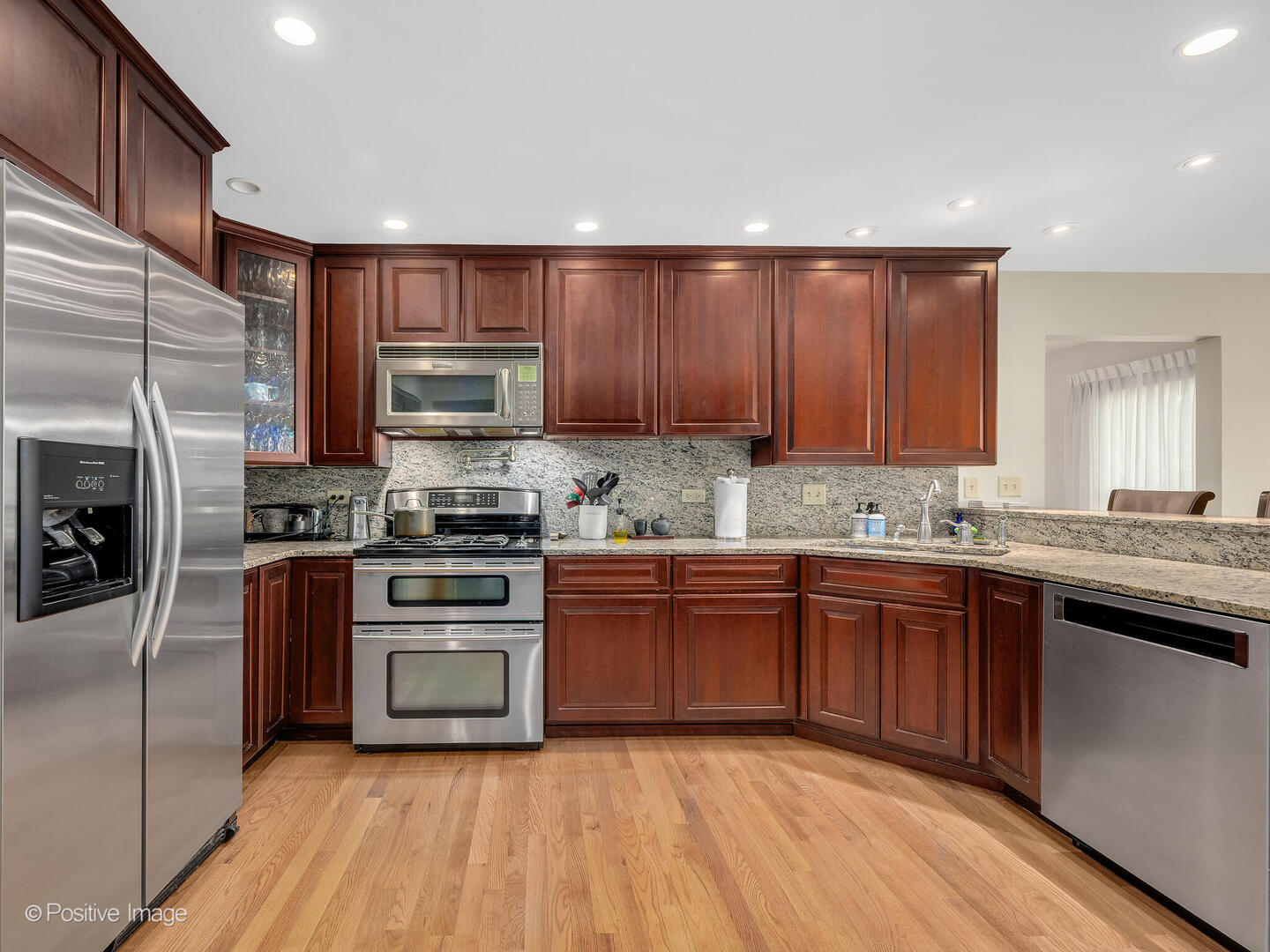 1000 Surrey Lane Itasca, IL 60143 - Photo 6 of 25