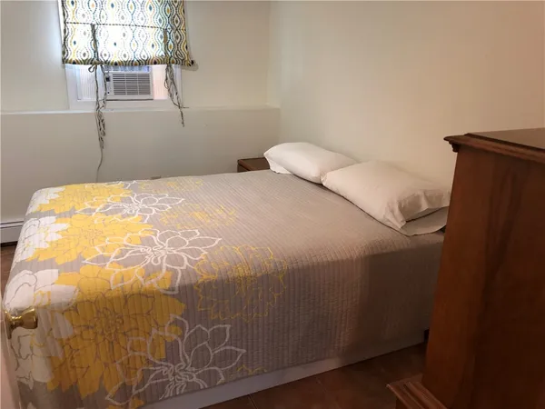 $4,800 | 8 Seascape Avenue, Middletown, RI 02842