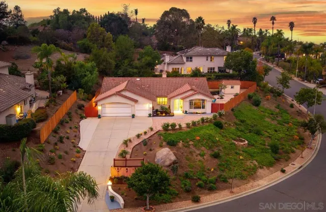$1,242,000 | 1935 Cresthaven Drive, Vista, CA 92084
