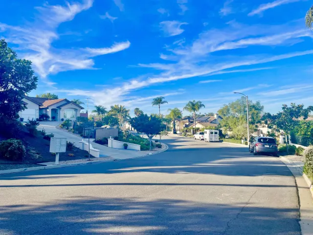 $1,242,000 | 1935 Cresthaven Drive, Vista, CA 92084