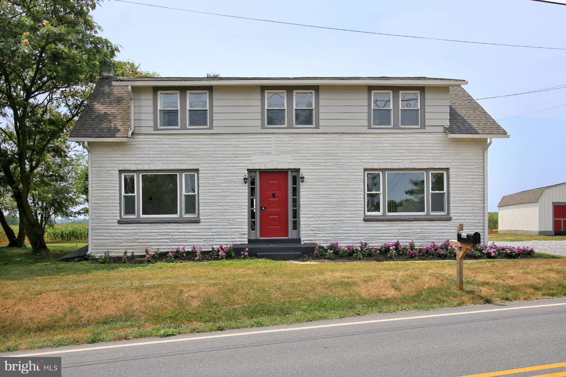 1604 South Colebrook Road Manheim, PA 17545 - Photo 1 of 50