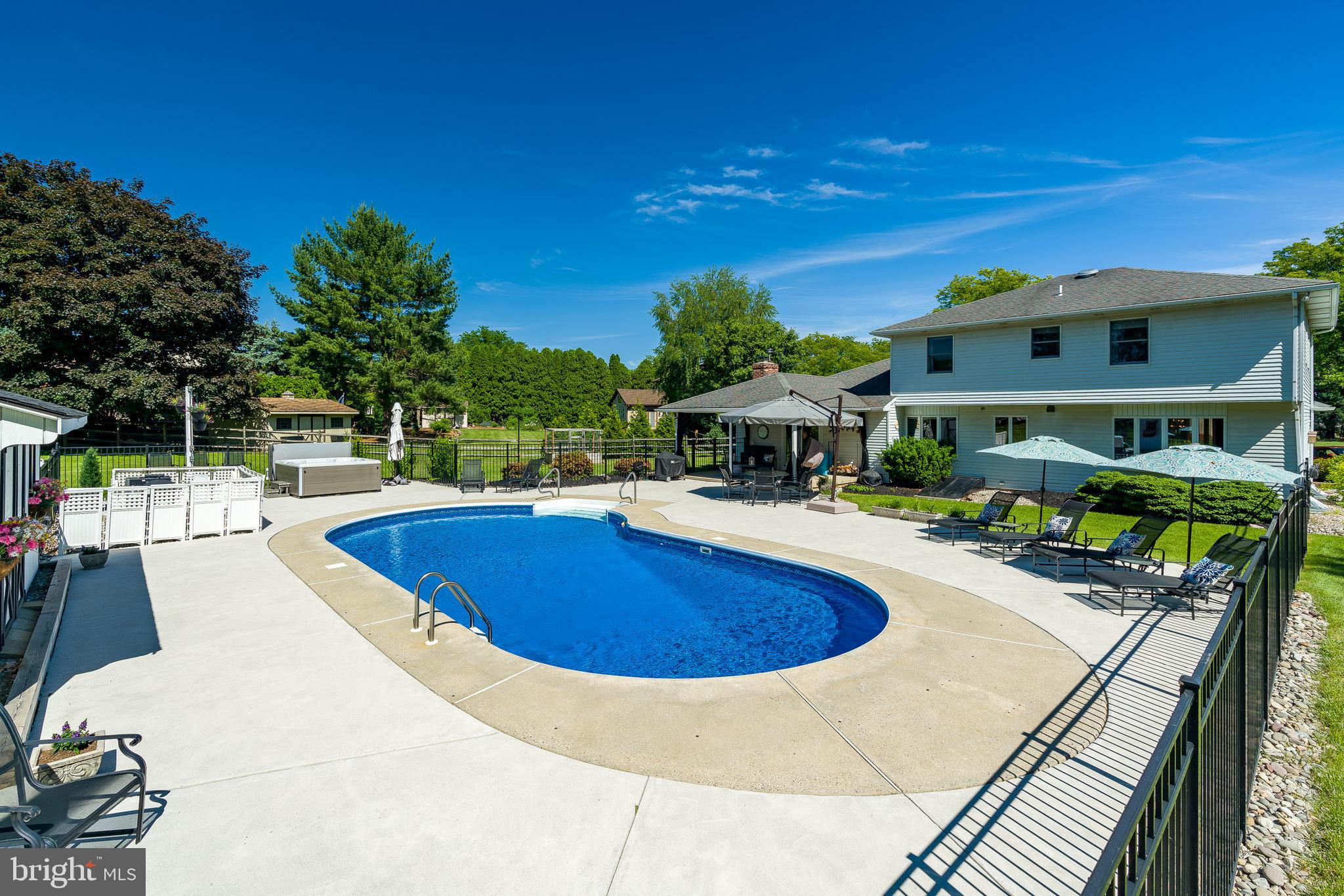 246 Ridgewood Road Easton, PA 18045 - Photo 11 of 56